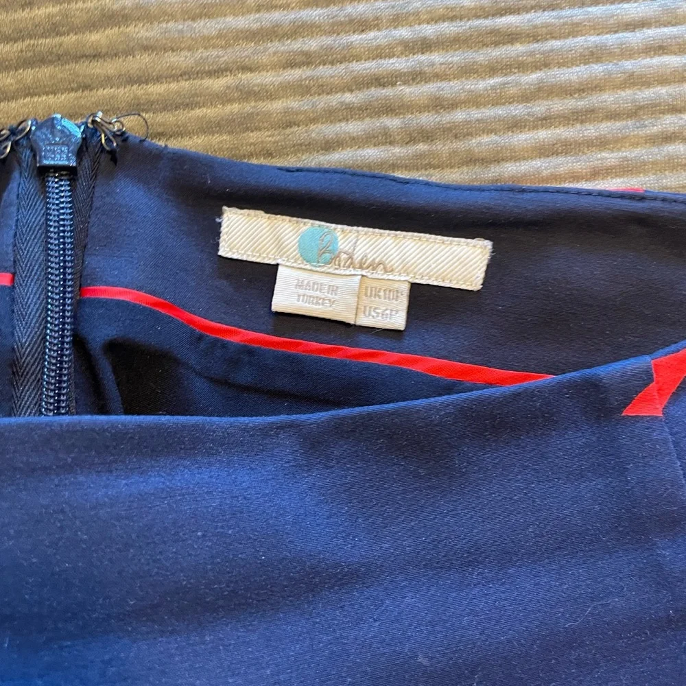 Boden Floral Pencil Skirt – Navy & Red – Size US 6P / UK 10P - Picture 4 of 6